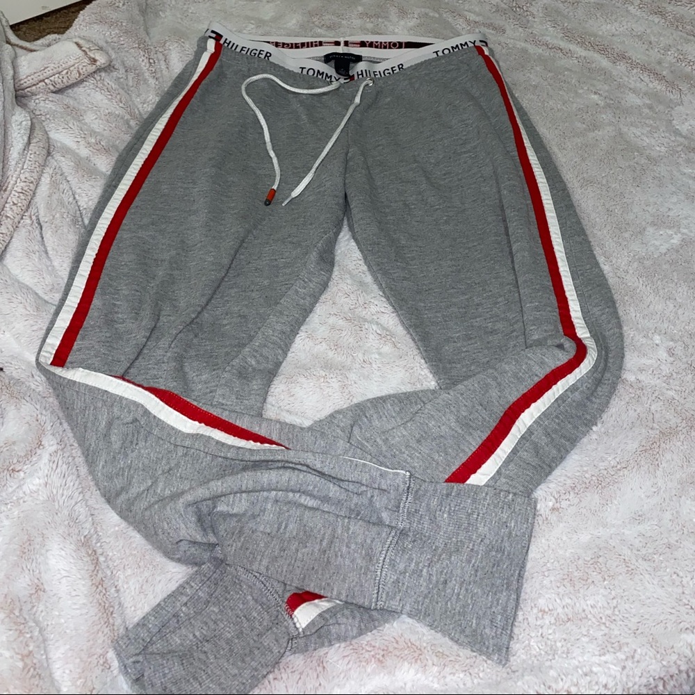 Tommy Hilfiger sweats